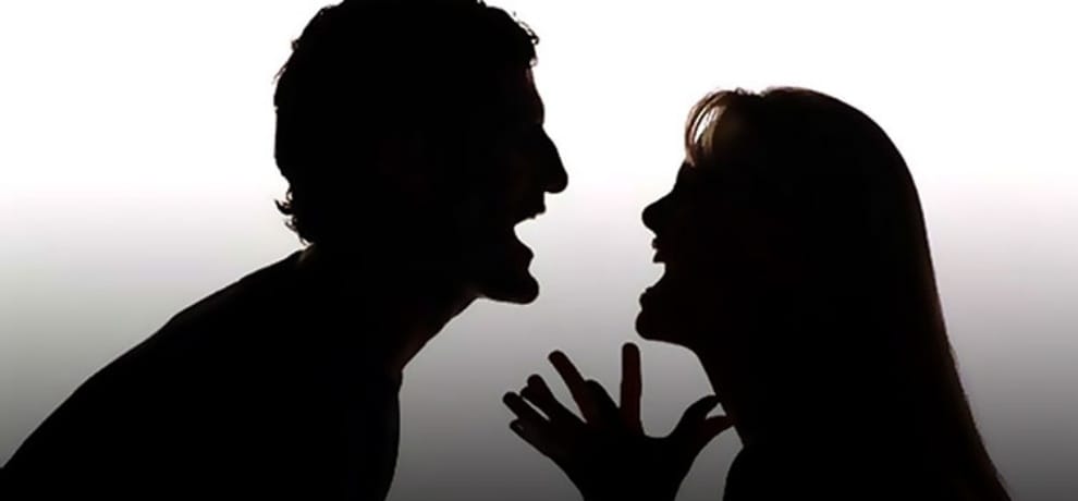 Wife saw foreign women with husband and she beat her husband 