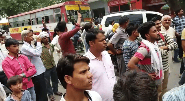 in kasganj eve teasers take on hundreds of pilgrims after local support 