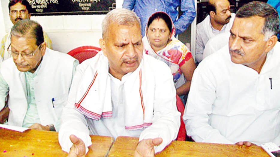 naresh uttam says about yogi sarkar