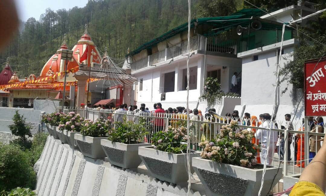 huge rush in kainchi dham mela