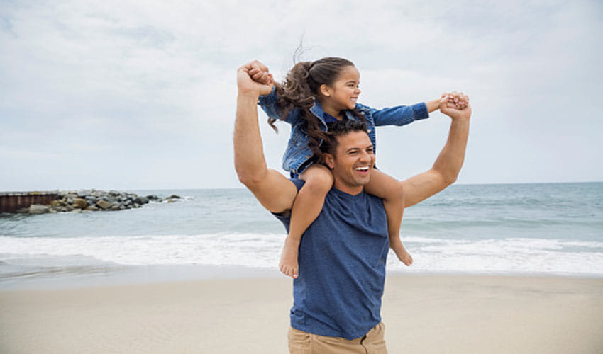 Father close ties may help daughters to beat loneliness