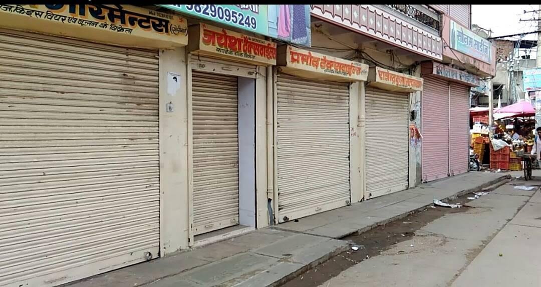 GST protesters, one lakh clothes shops closed