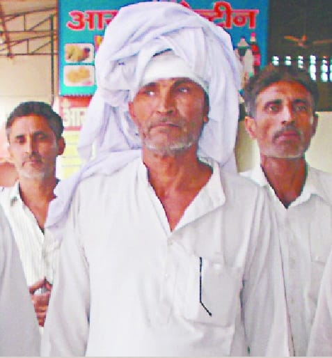 1.20 lakh loot from milk trader