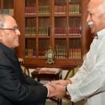 राष्ट्रपति प्रणब मुखर्जी से लंच पर मिले RSS चीफ मोहन भागवत
