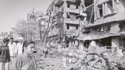 1993 mumbai blasts: know about all news on one click
