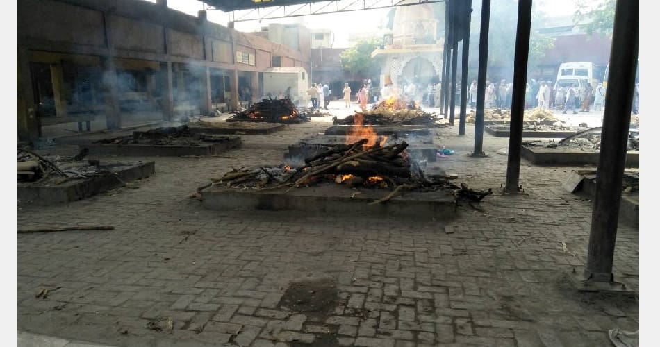 10 Pilgrims Died in accident, Funeral in amritsar