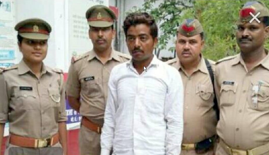Police intervene in front of gambling prima facie