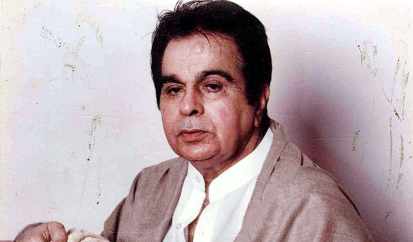 Dilip Kumar Funeral today at 5 PM Juhu Qabrastan at Santacruz Mumbai