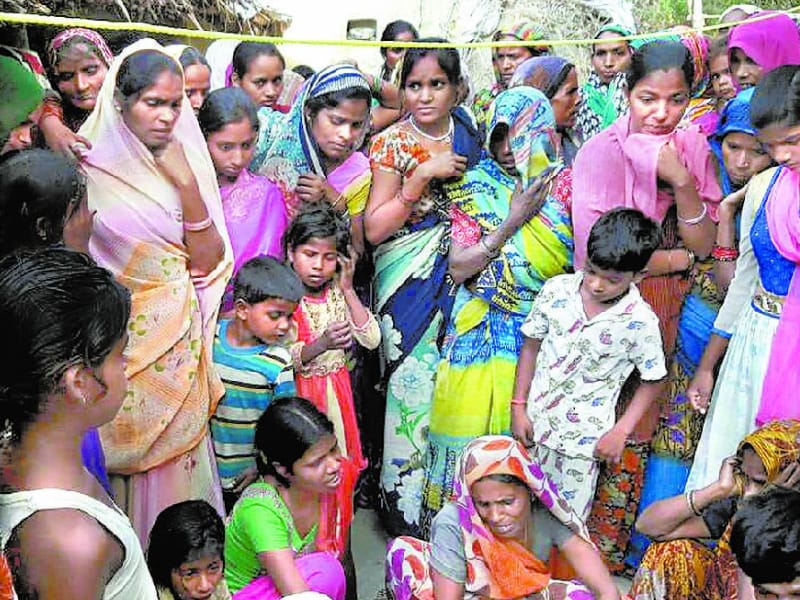 three teenaged girls drowned in pond in sitapur.