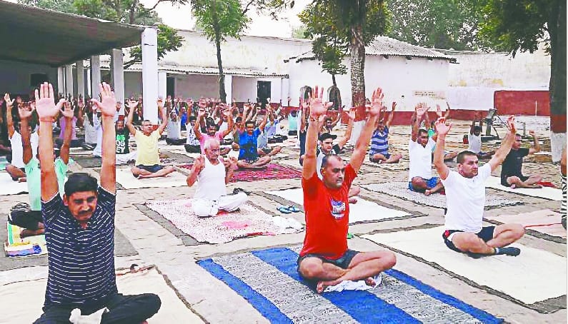 Teachings of yoga given to detainees