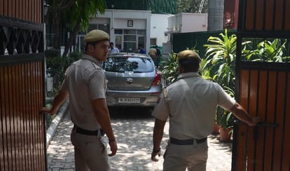  Manish Sisodia Questioned By CBI On Corruption Charges Over 'Talk To AK' 