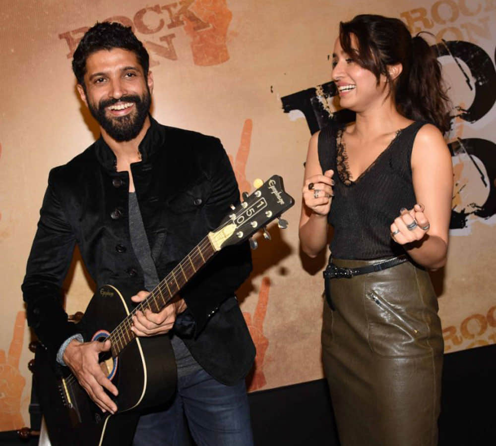 actress shraddha kapoor refuses to work with ex boyfriend farhan akhtar