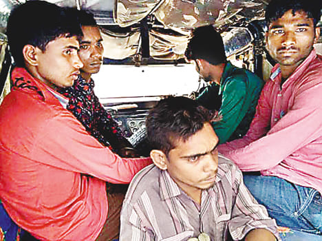 5 robbers arrested in jwellers loot case 