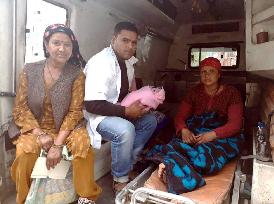 newborn birth in ambulance in tiuni