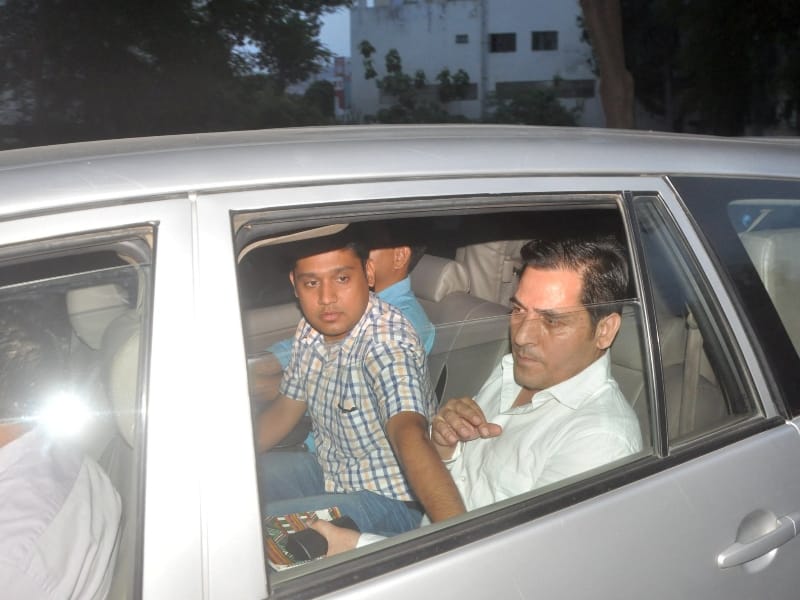  CBI in hazratganj police station to probe IAS anurag death.