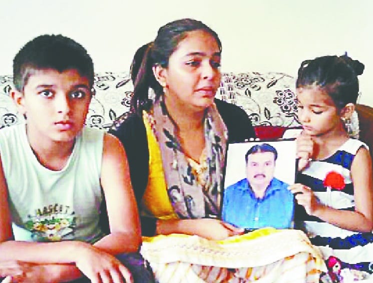 property dealer wife said for sucide