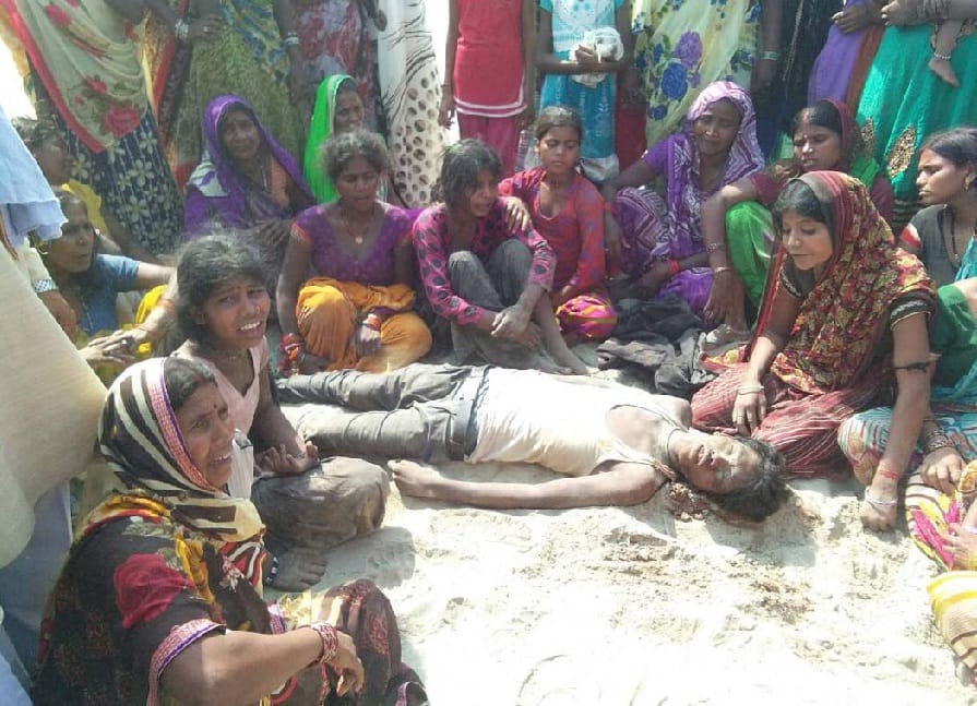 मजदूर को ट्राली से कुचलकर मार डाला