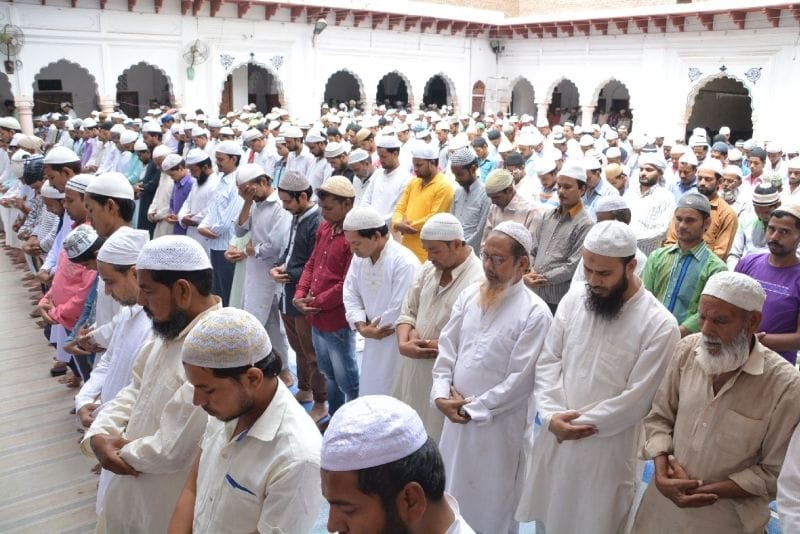 इफ्तार में मांगी अमन की दुआ