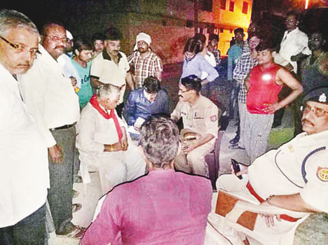Doctor's daughter-in-law's body hanged by trap