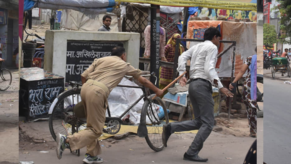 violence in Kanpur policeman beaten by public