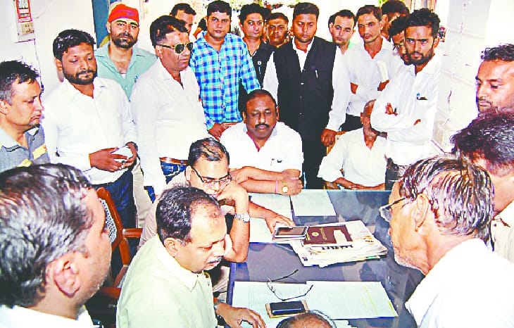 Lawyers and forest officers dispute