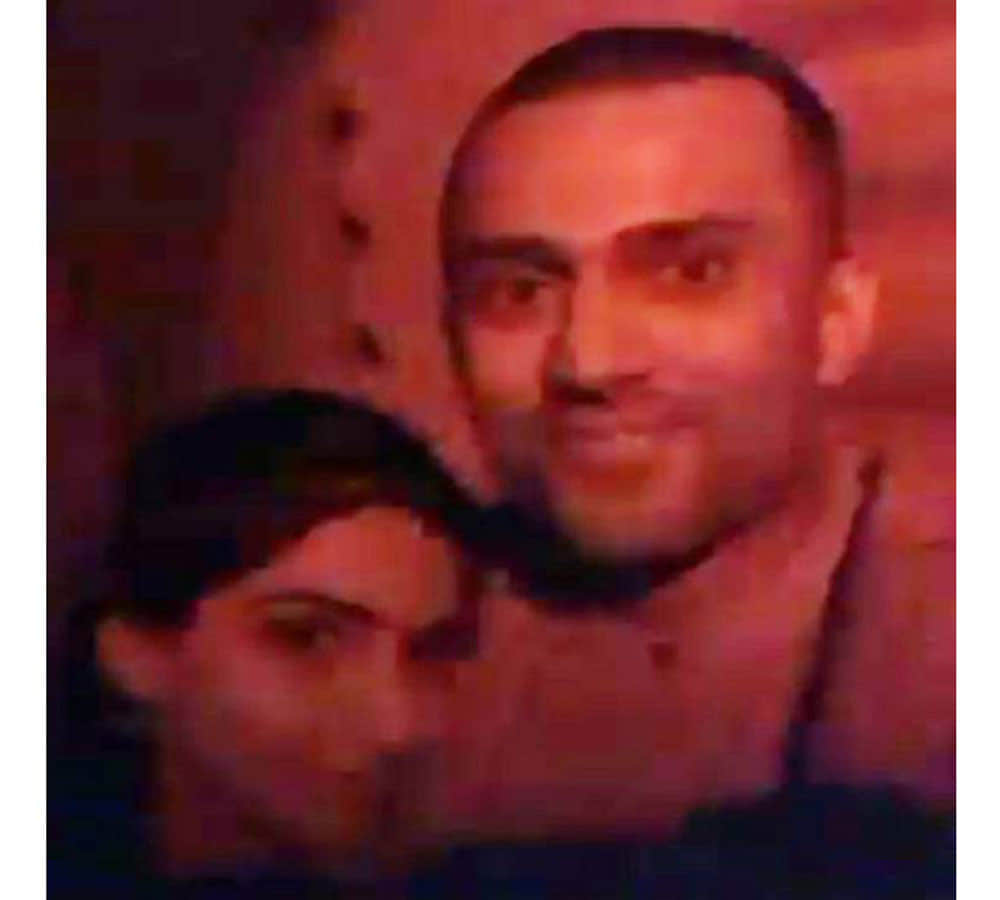 Sonam Kapoor & Boyfriend Anand Ahuja Get COZY At A Nightclub photo viral