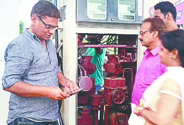 chequing in petrol pump