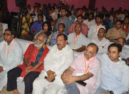 indresh kumar said there is no war between hindu and muslim