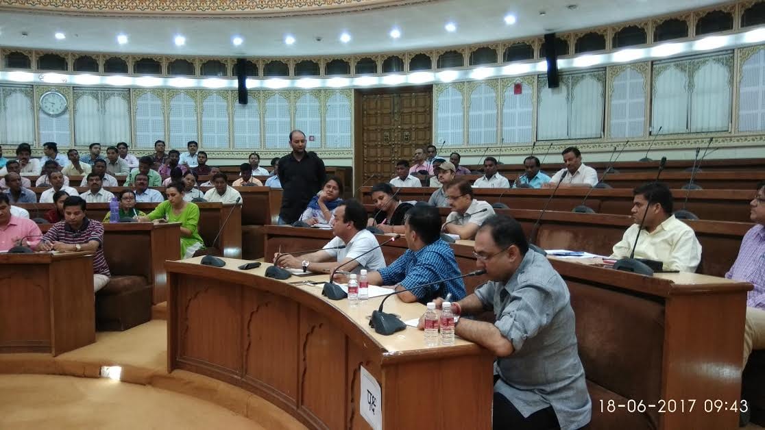 Mayor gave Instructions to the officers