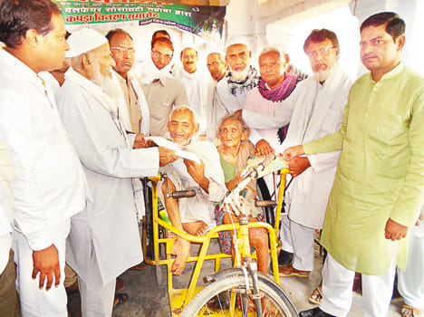 New clothes for the poor given for Eid