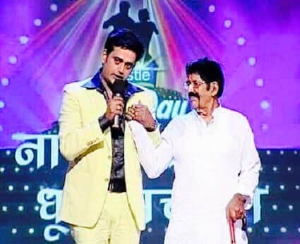 Fathers day Megastar Ravi Kishan become Male Prostitute , father saved