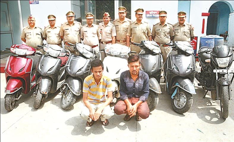 Two members of vehicle thief gang caught, many revelations