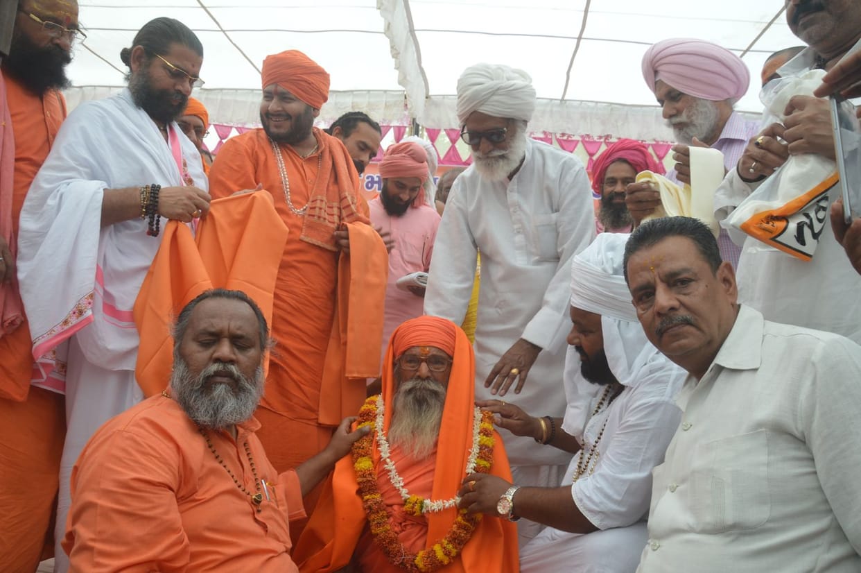 श्यामसुंदर दास को सौंपी गई उदासीन आश्रम की गद्दी