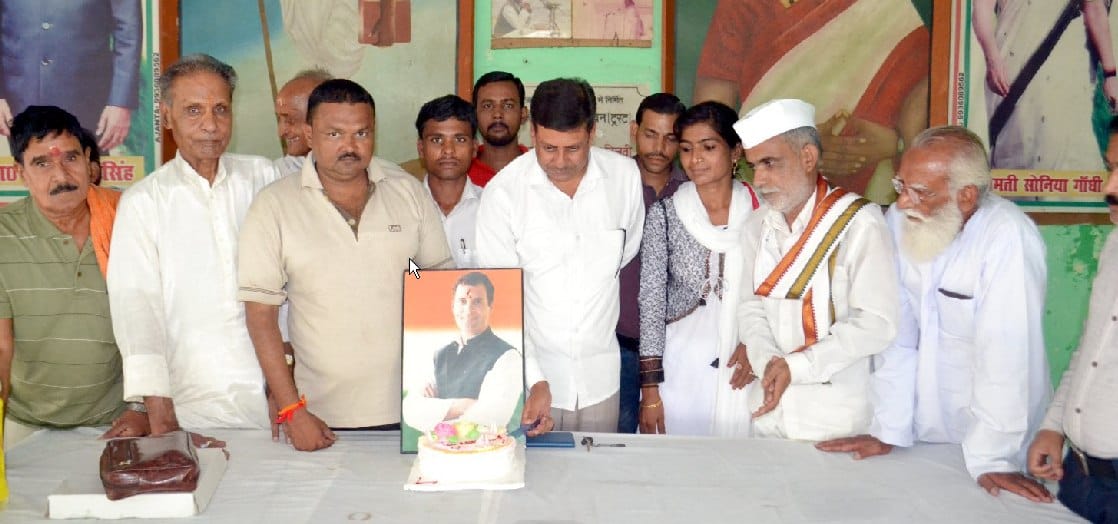 Congressmen celebrate Rahul Gandhi's birthday