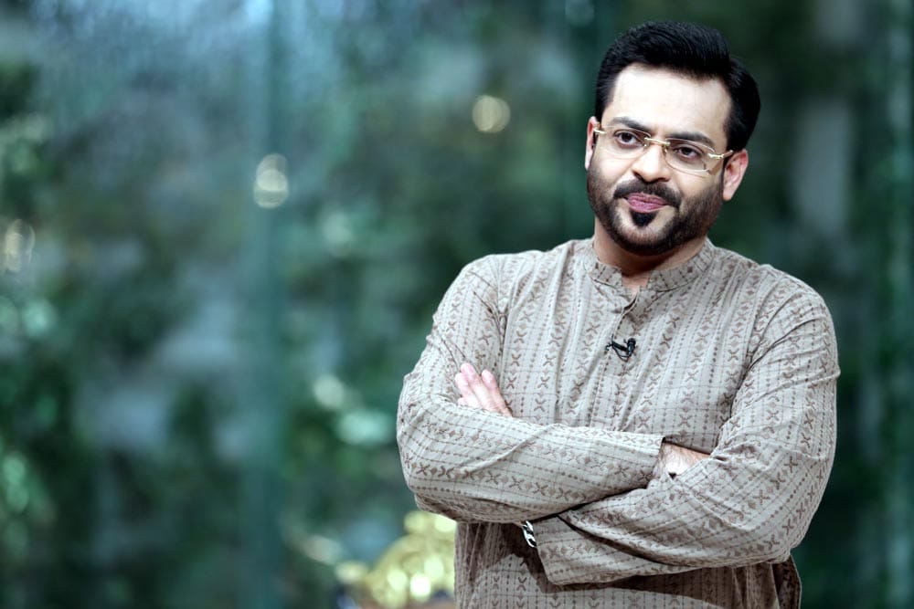 Pakistani anchor goes berserk after team’s win, challenges Narendra Modi; watch video