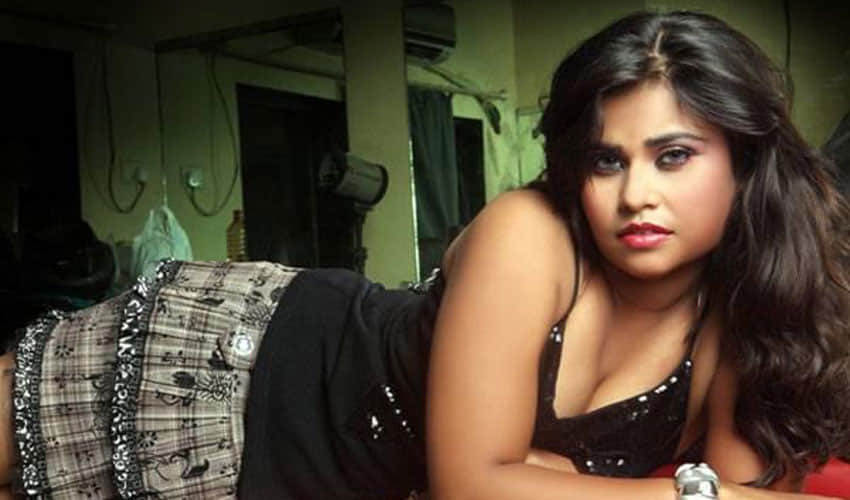 bhojpuri actress-anjali-shrivastavs-mother-says-her-daughter-cannot-commit-suicide