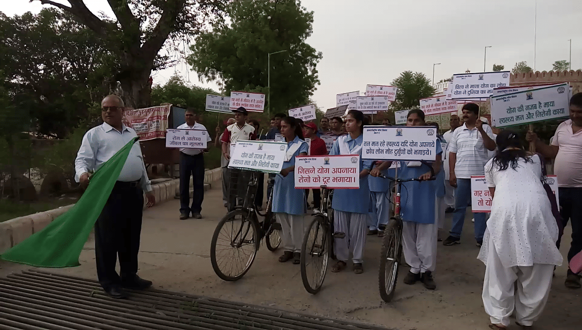 Cycle rally to awareness of yoga