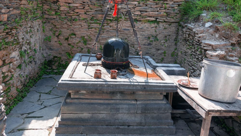 mysterious lord shiva temple lakhamandal Mahabharata period shivling