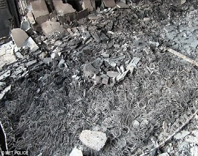 Photos of london Grenfell Tower after fire