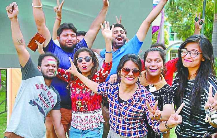 Cricket lovers frustrated with India's defeat