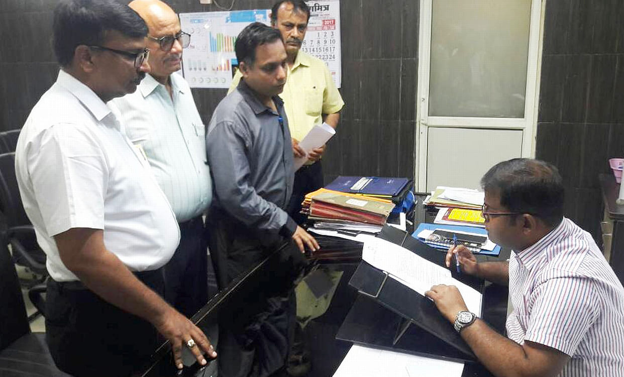 Health Officer from DM on post-mortem related problem.