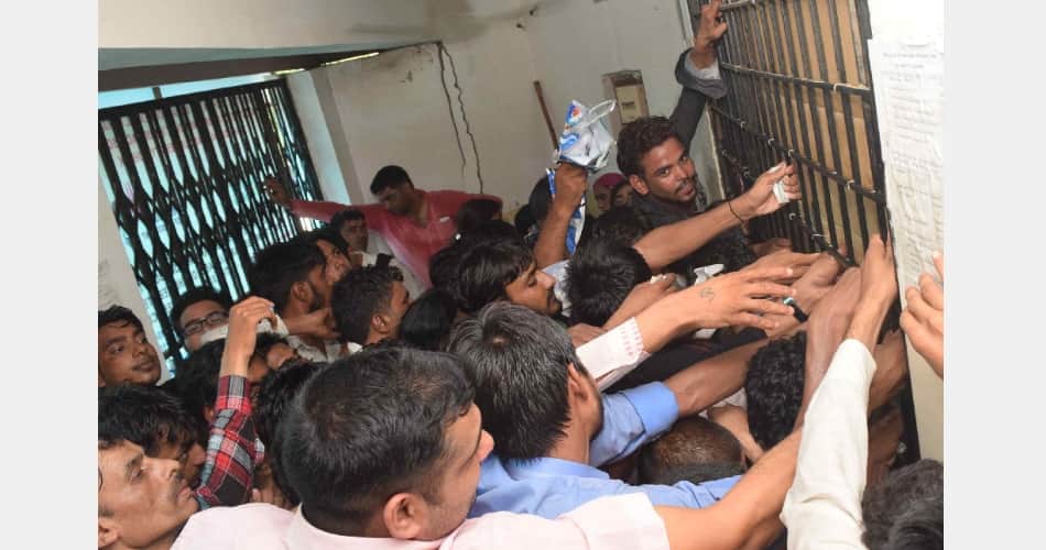 Mphill, btech degree holders applied for peon posts