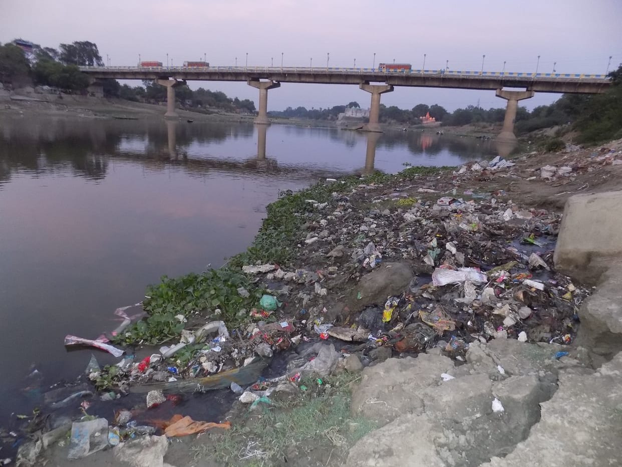 34 times more bacteriya in gomti river