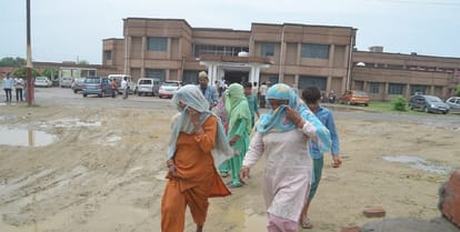 On demanding lending money, the youth was beaten by sticks, death