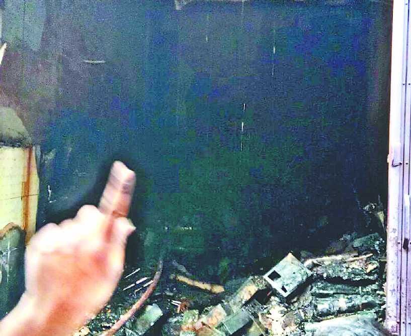 Iron, damage to millions by fire in the hardware warehouse