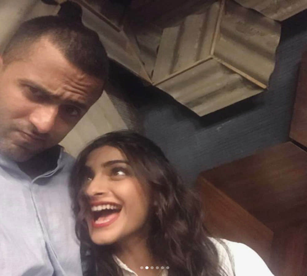 Anand Ahuja Posts Pictures With Girlfriend Sonam Kapoor On Instagram