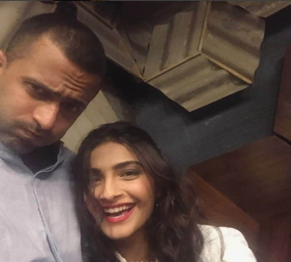 Anand Ahuja Posts Pictures With Girlfriend Sonam Kapoor On Instagram