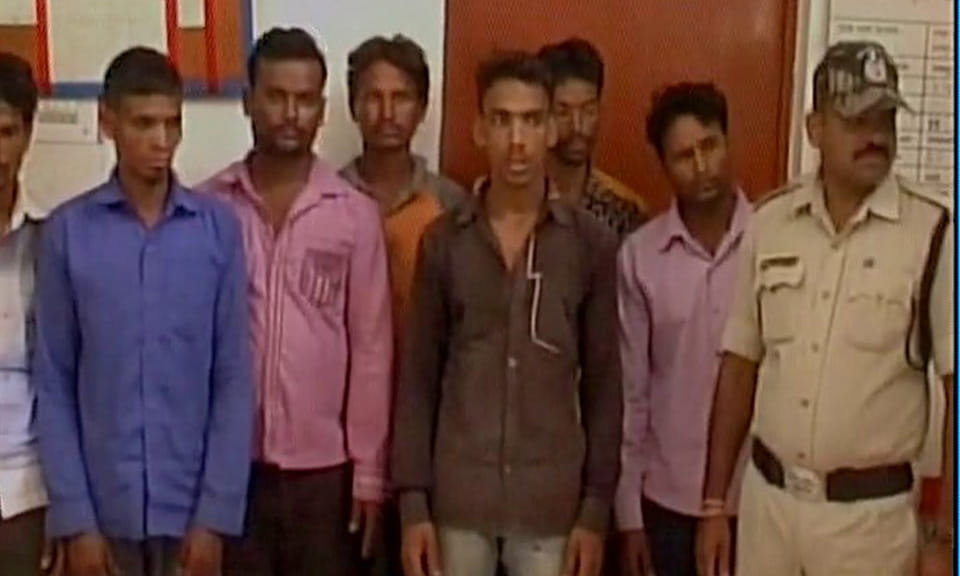 mp fifteen arrested in burhanpur for raising pro-pak slogans 