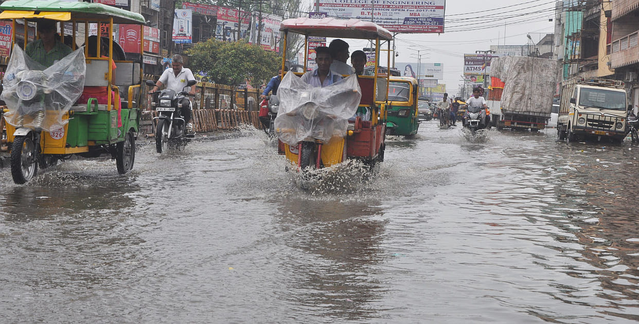 Rain falls, water logging.