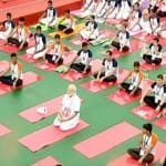 प्रधानमंत्री नरेंद्र मोदी आज तीसरे अंतरराष्ट्रीय योग दिवस के मौके पर